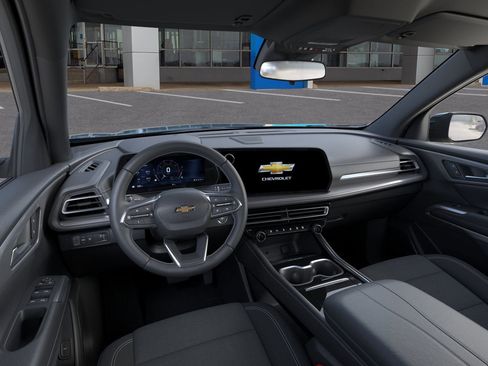 New 2026 Chevrolet Traverse LT image 15