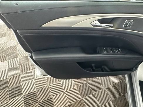 Used 2017 Lincoln MKZ Premiere FWD image 20