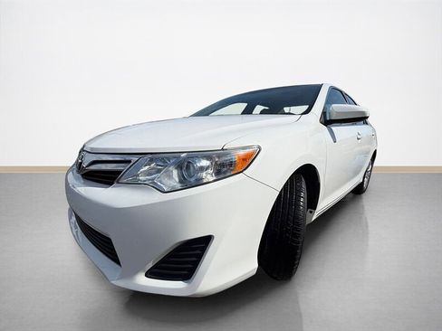 Used 2013 Toyota Camry LE FWD image 8