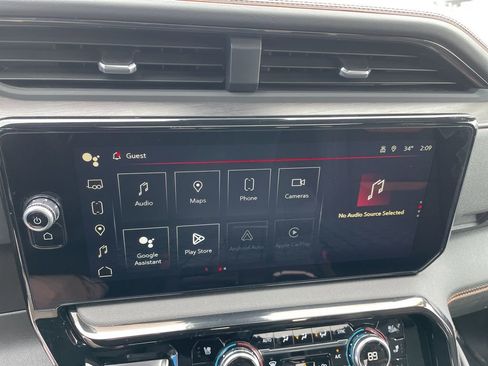 Used 2025 GMC Sierra 1500 AT4 w/ AT4 Premium Package image 11