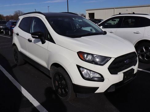 Used 2021 Ford EcoSport SES image 2