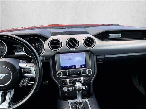 Used 2022 Ford Mustang Premium RWD image 8