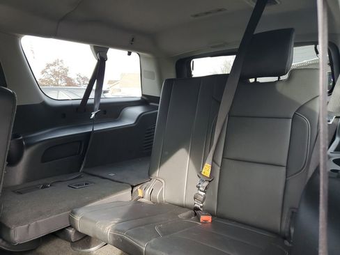 Used 2018 Chevrolet Suburban LT AWD/4WD image 9