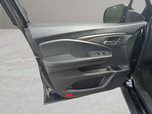 Used 2021 Honda Pilot Special Edition image 27