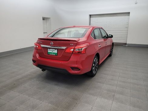 Used 2018 Nissan Sentra SR FWD image 9
