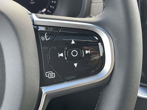 New 2026 Volvo XC90 B6 Plus w/ Protection Package Premier image 12