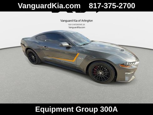 Used 2018 Ford Mustang GT RWD image 2