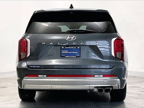 Certified 2023 Hyundai Palisade Calligraphy w/ Cargo Package image 4