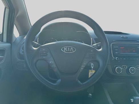 Used 2017 Kia Forte LX FWD image 12
