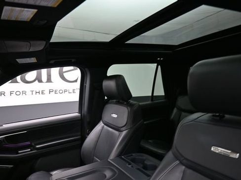 Used 2025 Ford Expedition Max Platinum w/ Stealth Appearance Package AWD/4WD image 18