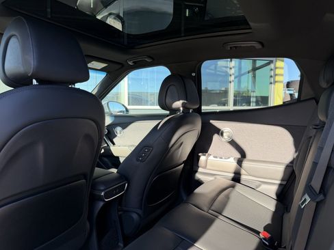 Used 2025 Genesis GV60 RWD image 34