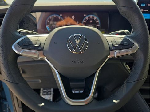 New 2026 Volkswagen Tiguan SE R-Line FWD image 25