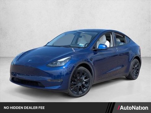 Used 2023 Tesla Model Y Long Range AWD/4WD image 1