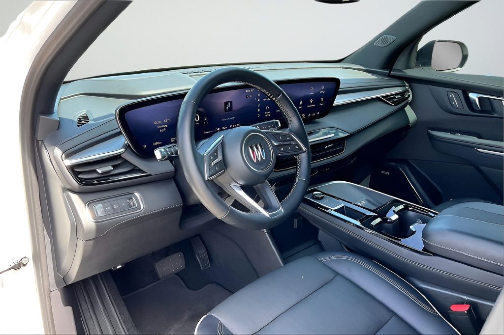 Used 2025 Buick Enclave Preferred FWD image 14