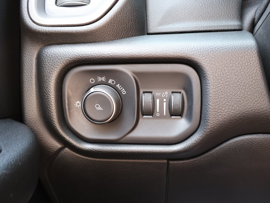 Used 2019 RAM 2500 Tradesman AWD/4WD image 29