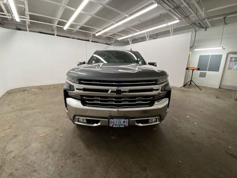 Used 2019 Chevrolet Silverado 1500 LTZ w/ Max Trailering Package image 9