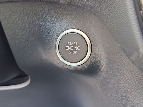 New 2025 Volvo XC40 B5 Plus w/ Protection Package Premier image 15