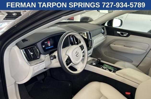 Used 2024 Volvo XC60 B5 Plus AWD/4WD image 4