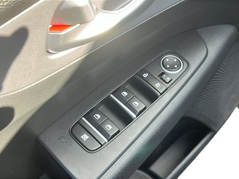 Used 2023 Kia Forte LXS image 22