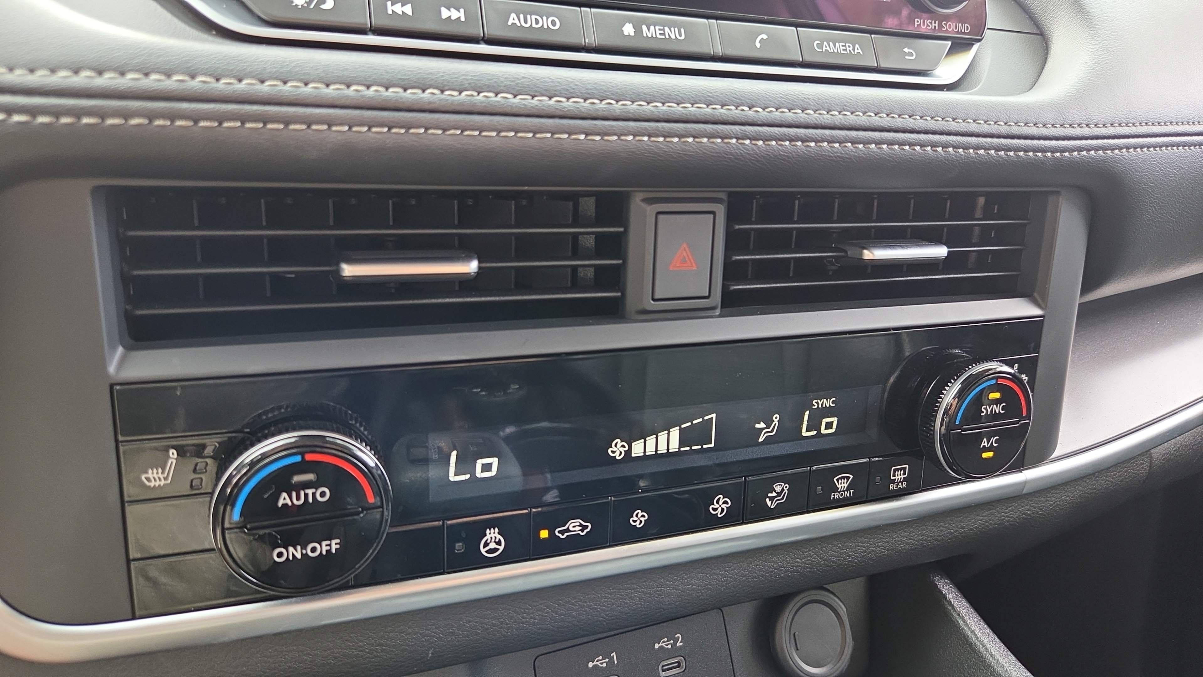 Used 2024 Nissan Rogue SV w/ SV Premium Package AWD/4WD image 26