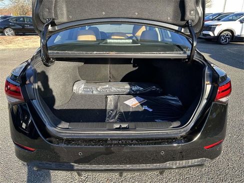 New 2025 Nissan Sentra SV w/ SV Premium Package image 12