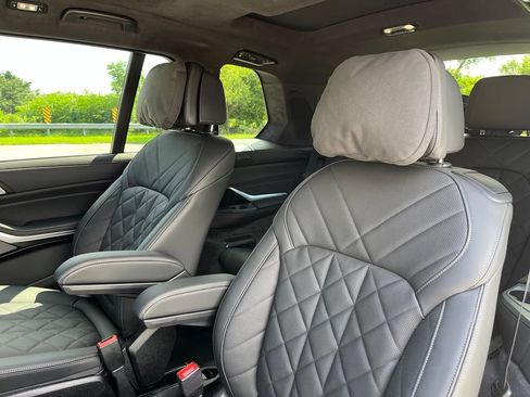 Used 2027 BMW X7 xDrive40i w/ M Sport Package AWD/4WD image 23