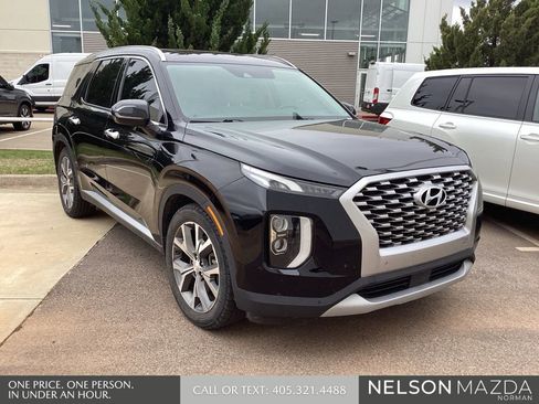 Used 2022 Hyundai Palisade SEL w/ Premium Package FWD image 3