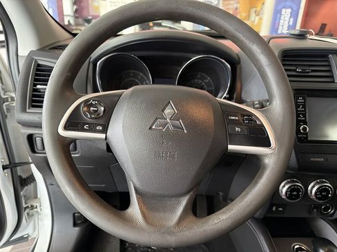 Used 2021 Mitsubishi Outlander Sport SE AWD/4WD image 13
