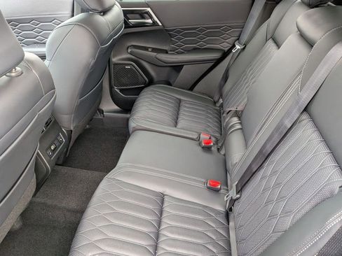 New 2026 Mitsubishi Outlander SEL image 27