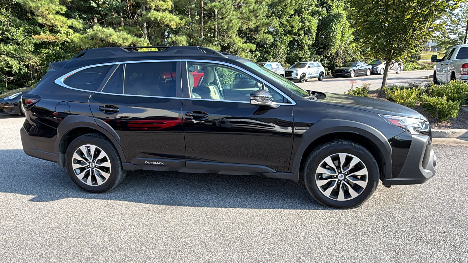 Used 2025 Subaru Outback Limited w/ Popular Package #2 AWD/4WD image 7