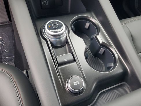 New 2026 Ford Explorer Active w/ Active Comfort Package image 18