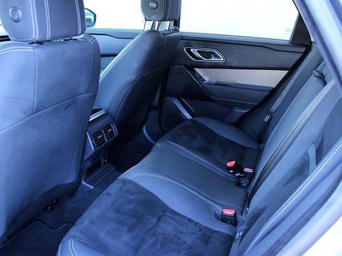 Used 2019 Land Rover Range Rover Velar image 18