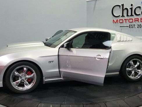 Used 2010 Ford Mustang GT Premium RWD image 18