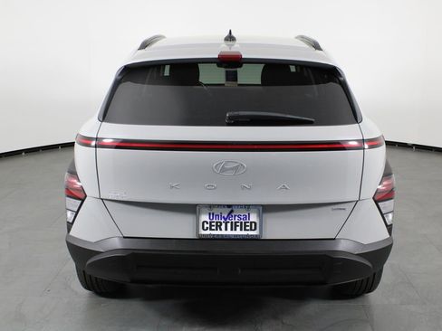 Used 2024 Hyundai Kona SEL image 11