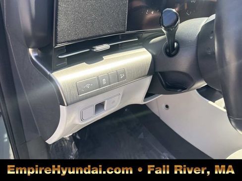 Used 2024 Hyundai Kona SEL image 20
