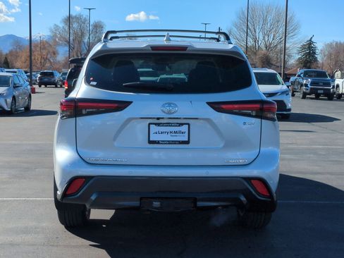 New 2026 Toyota Highlander Limited image 4