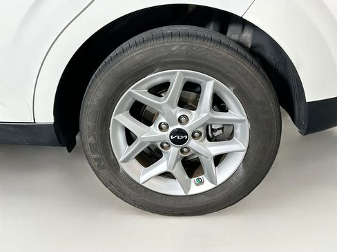 Used 2023 Kia Soul S FWD image 11