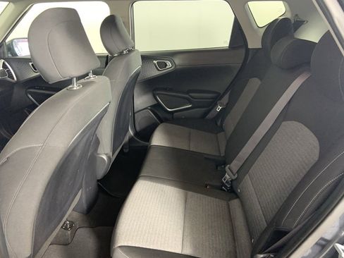 Used 2020 Kia Soul S image 18