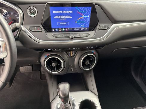 Used 2022 Chevrolet Blazer LT w/ Sound & Technology Package FWD image 24
