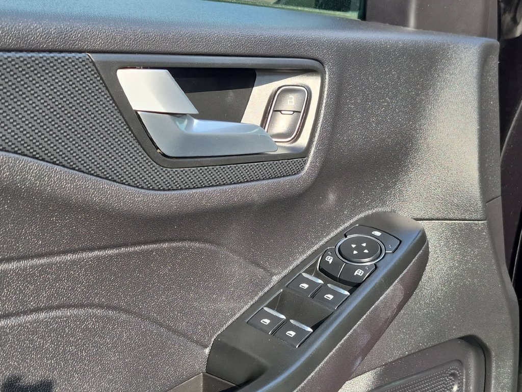 Used 2025 Ford Escape ST-Line AWD/4WD image 13