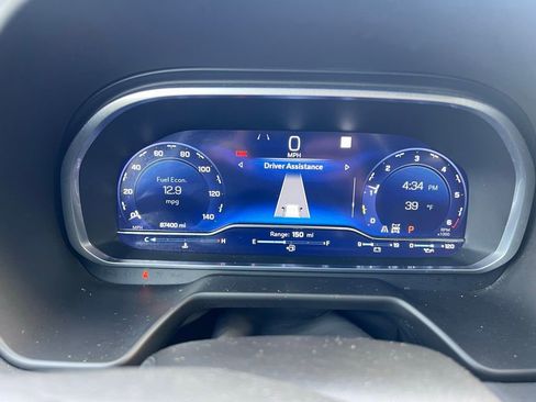 Used 2023 Chevrolet Suburban Premier image 33