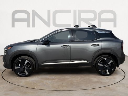 Used 2026 Nissan Kicks SR FWD image 7