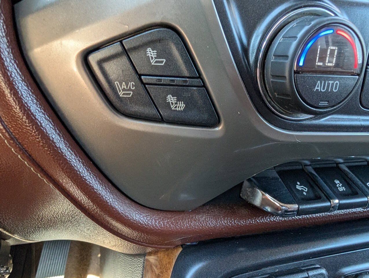 Used 2015 Chevrolet Silverado 3500 High Country w/ Duramax Plus Package AWD/4WD image 25