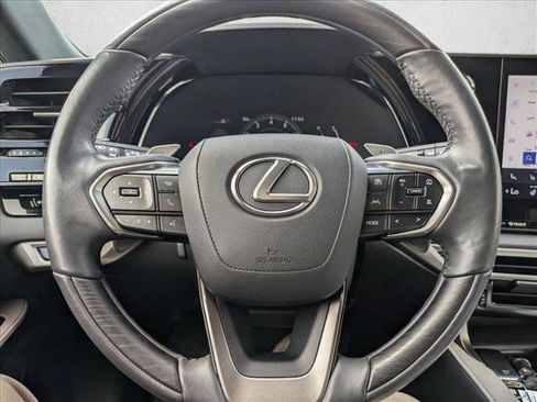 Used 2023 Lexus RX 350 Premium image 11