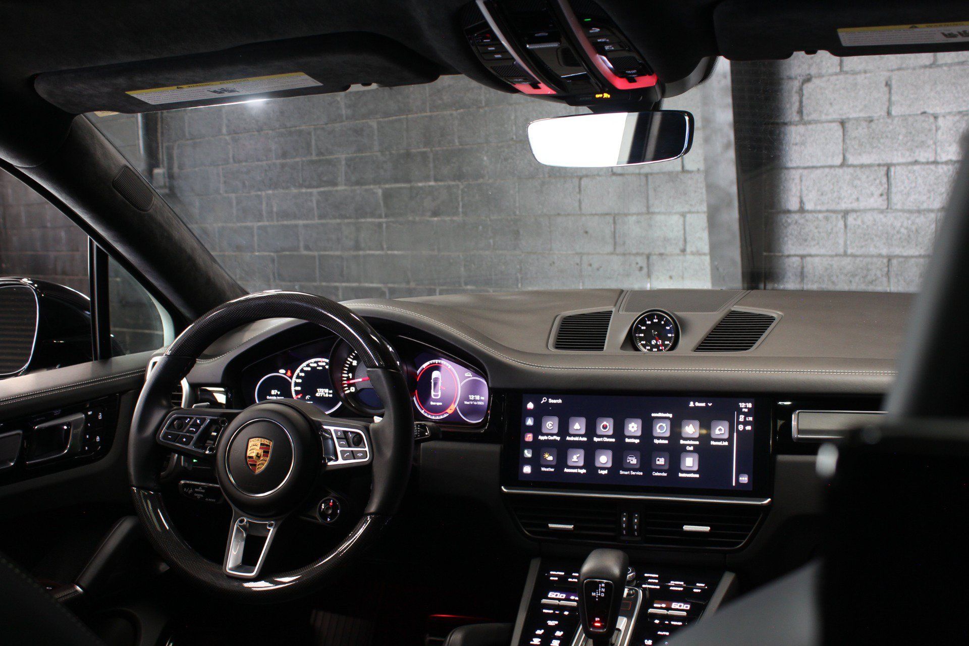 Used 2022 Porsche Cayenne Turbo AWD/4WD image 56