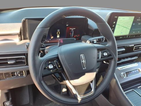 New 2026 Lincoln Aviator AWD image 21