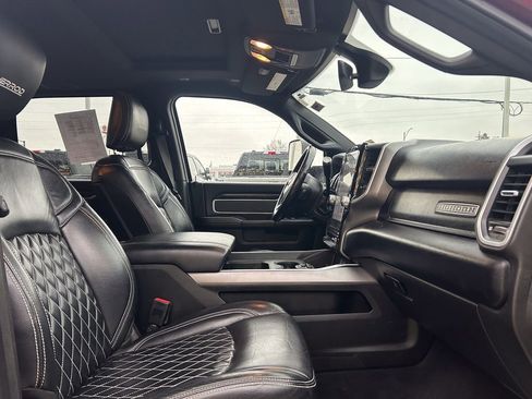 Used 2022 RAM 2500 Big Horn w/ Level C Equiment Group image 17