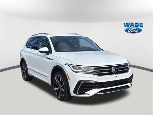 Used 2022 Volkswagen Tiguan SEL R-Line image 3