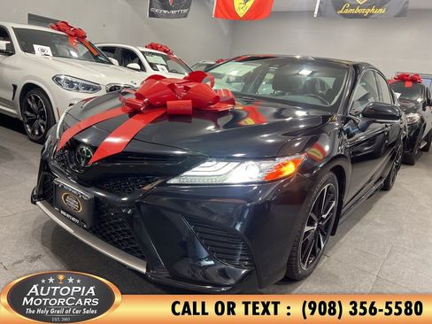 Used 2018 Toyota Camry XLE FWD image 35