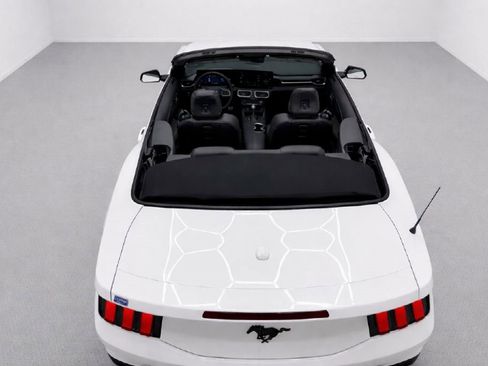 Used 2026 Ford Mustang Premium image 30